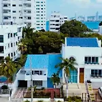 Blue House - Beachfront Luxury House With 8 Bedrooms