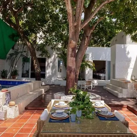 Blue House - Beachfront Luxury House With 8 Bedrooms Holiday home