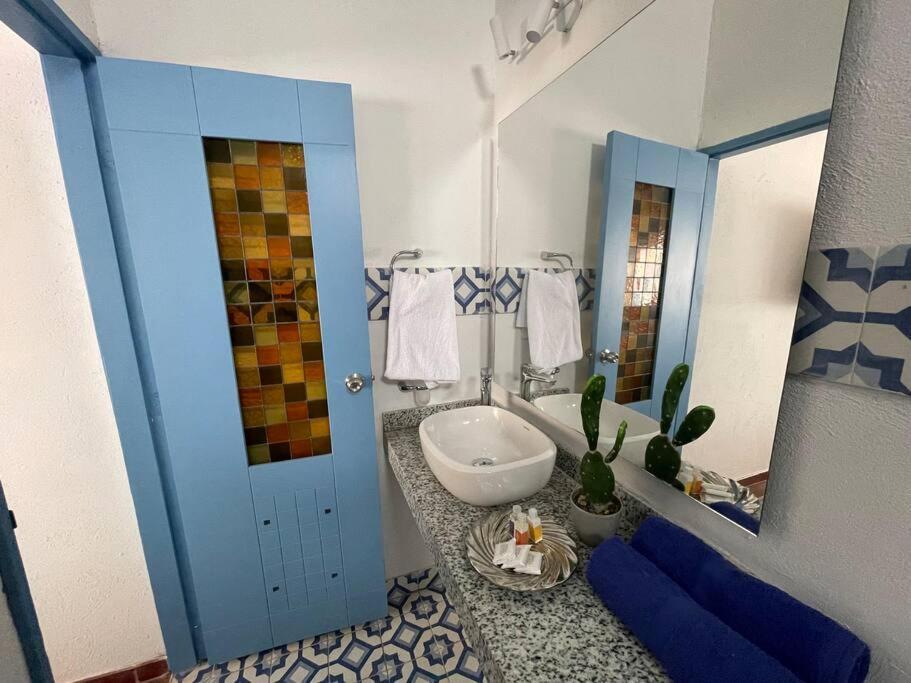 Blue House - Beachfront Luxury House With 8 Bedrooms Casa de férias Cartagena