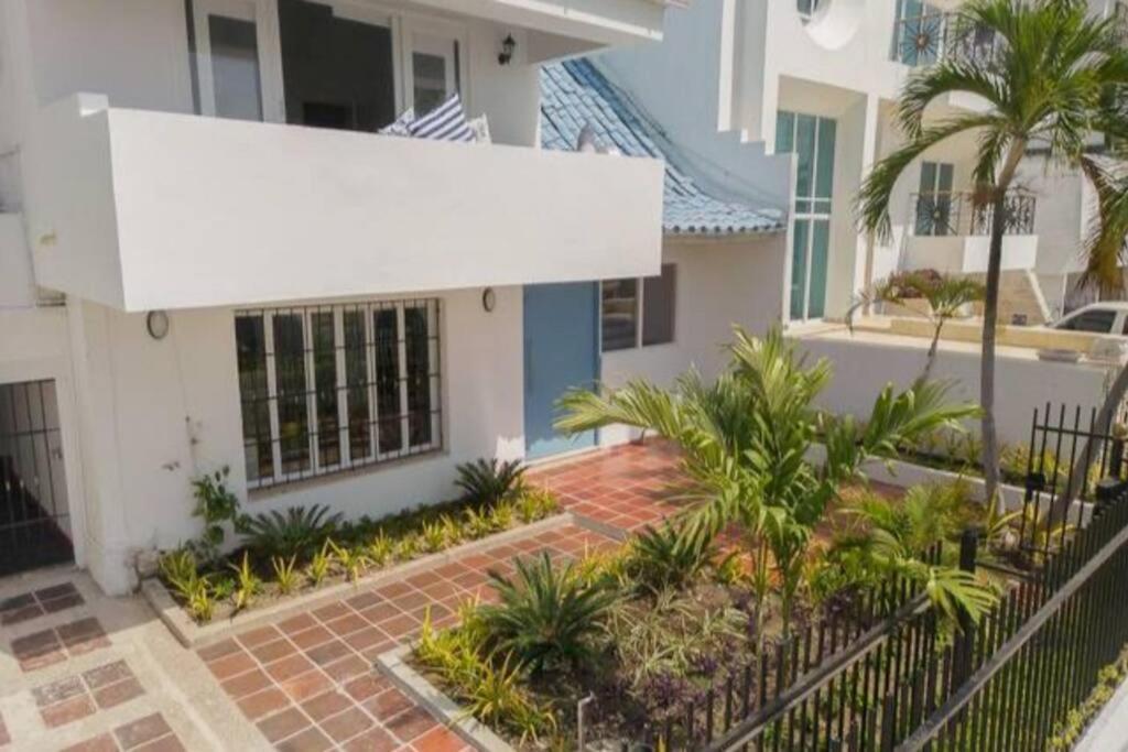 Blue House - Beachfront Luxury House With 8 Bedrooms Casa de férias *