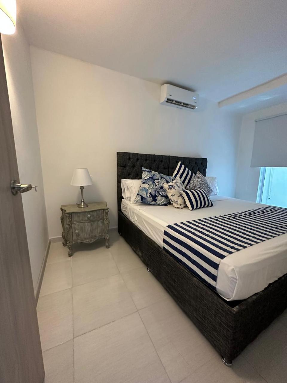 Blue House - Beachfront Luxury House With 8 Bedrooms Casa de férias Cartagena