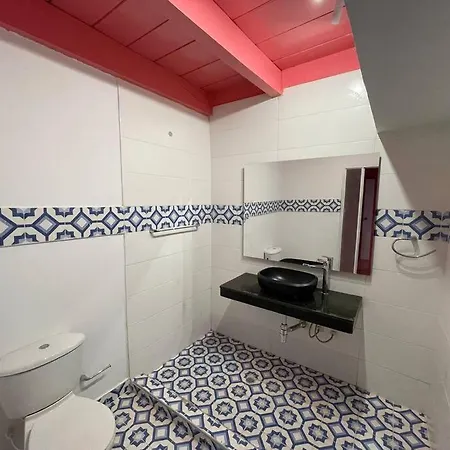 Сasa de vacaciones Blue House - Beachfront Luxury House With 8 Bedrooms Cartagena