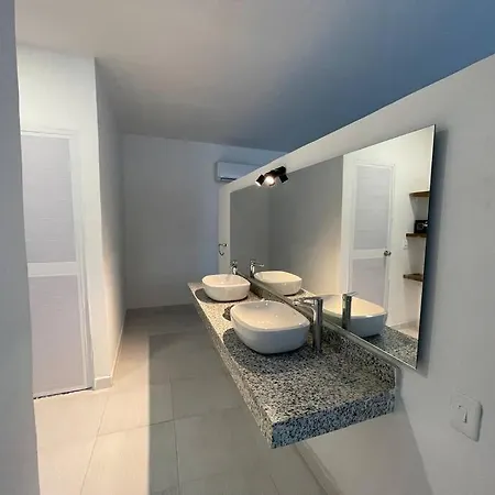 Blue House - Beachfront Luxury House With 8 Bedrooms * Cartagena